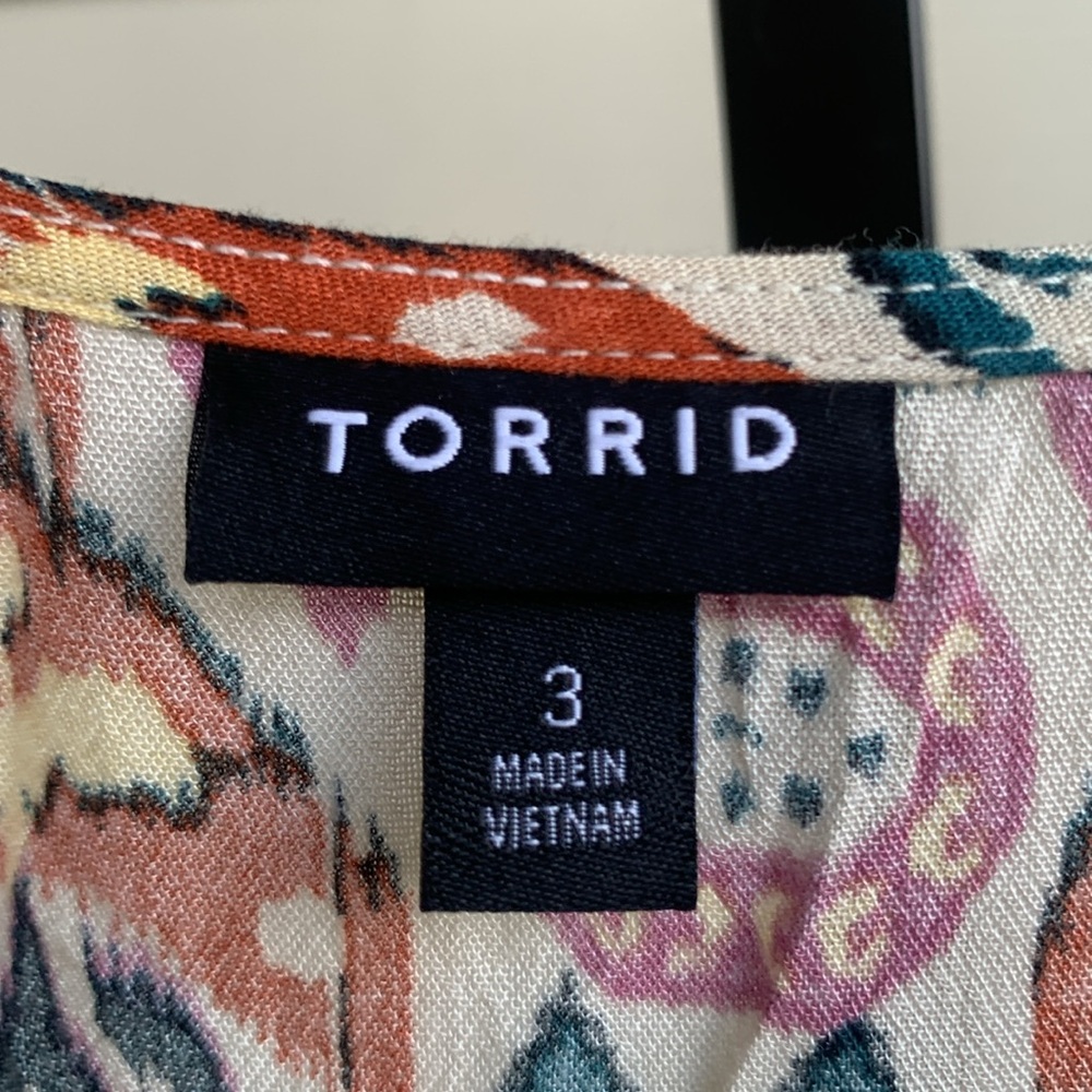 Torrid Top Ikat Print Gauze Smocked Surplice Blouse Shirt Plus Size 3X - Picture 4 of 9